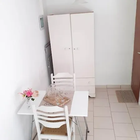 Daphnes Apartment