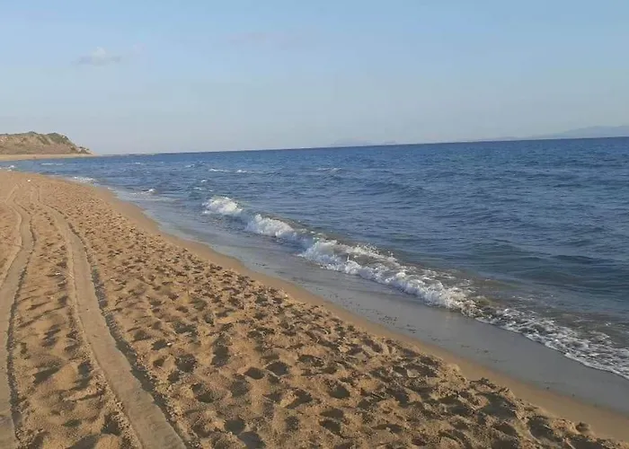 Daphnes Apartment Ratzaklion